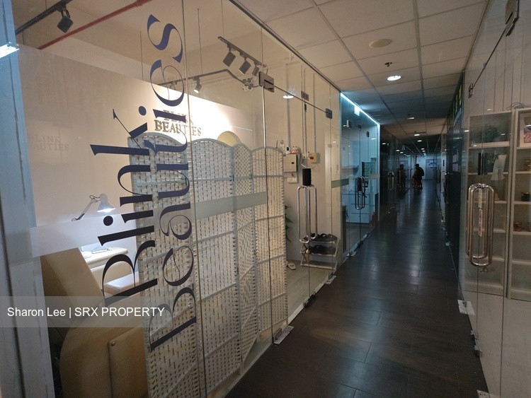 The Commerze@irving (D13), Retail #442015621